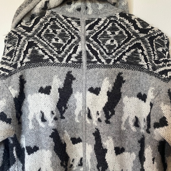 Anthropologie Akemi + Kin Llama Knit Wool Blend Cardigan (M) - Picture 4 of 7